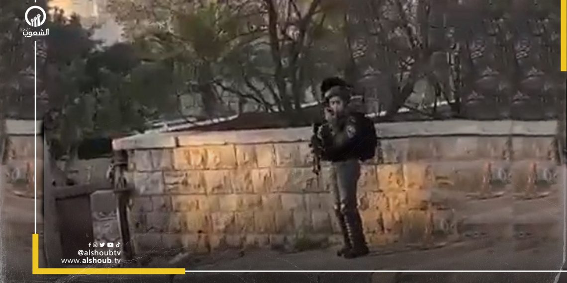 نسيان مجندة للاحتلال