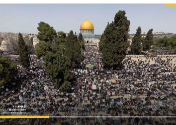100 ألف مصلٍ بالمسجد الأقصى في الجمعة الأولى من رمضان 