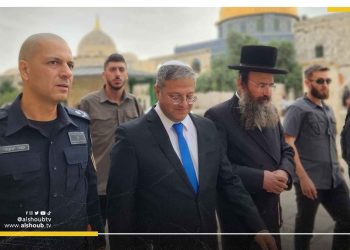 بحماية قوات الاحتلال.. بن غفير يقتحم المسجد الأقصى 