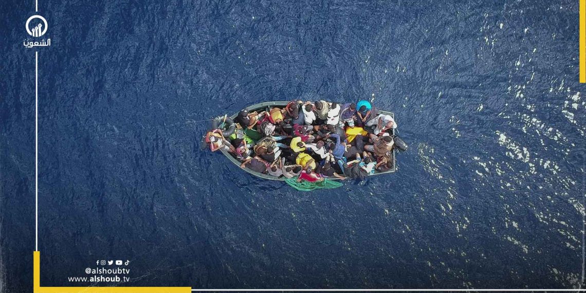 كارثة جديدة.. 40 مفقودا بعد غرق قارب مهاجرين بالقرب من إيطاليا