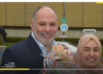 هاجمت السيسي قبل 8 سنوات.. اعتقال والد ناشطة معارضة لحظة وصوله مصر