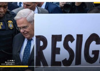 السيناتور مينينديز يرفض الاستقالة بعد فضيحة تلقى رشى من النظام المصري