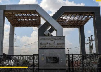 أين السيادة؟.. غضب بسبب انتظار مصر موافقة الاحتلال على دخول المساعدات لقطاع غزة