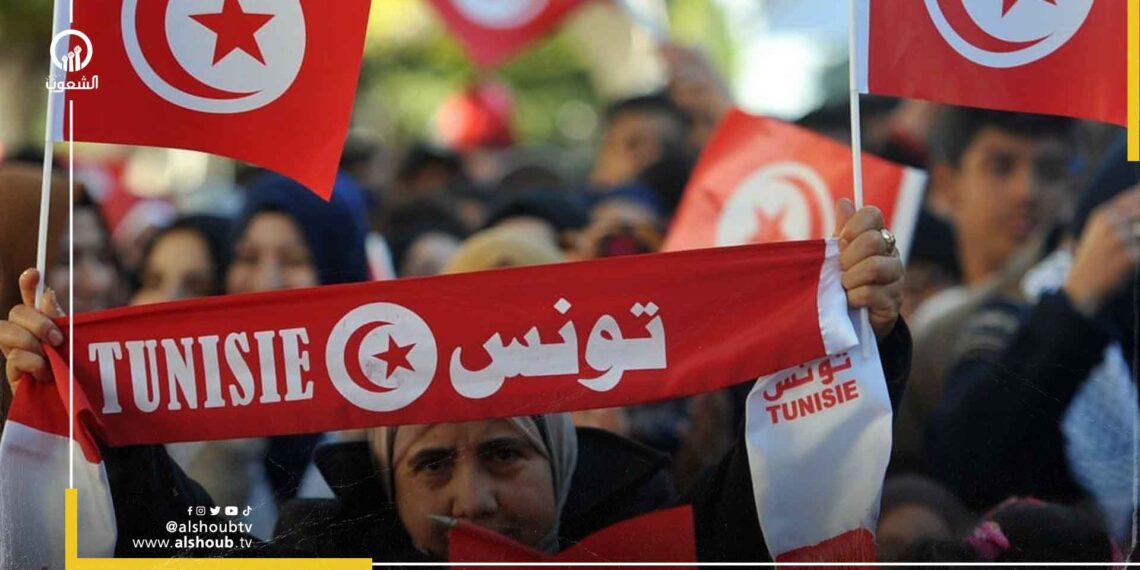 تونس.. عائلات المعتقلين يضربون عن الطعام تضامنا مع ذويهم