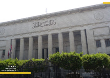 انتقام سياسي.. إحالة أوراق معتقلين مصرين إلى المفتي