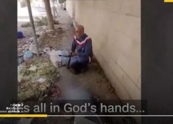 توثيق إعدام الاحتلال لنازحين بشوارع غزة (فيديو)