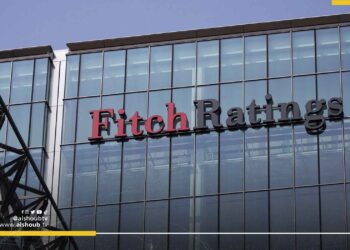 فيتش تخفض تصنيف 4 بنوك مصرية