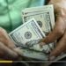 ارتفاع تاريخي.. الدولار يتجاوز حاجز الـ 50 جنيها 