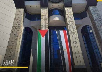 "مصر مشاركة في الحصار".. مظاهرة أمام نقابة الصحفيين للمطالبة بفتح معبر رفح