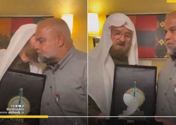 الاتحاد العالمي لعلماء المسلمين يكرم وائل الدحدوح