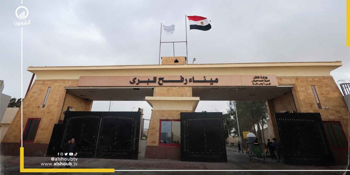 أهل غزة يدفعون رشاوي للمسؤولين المصريين للخروج من معبر رفح