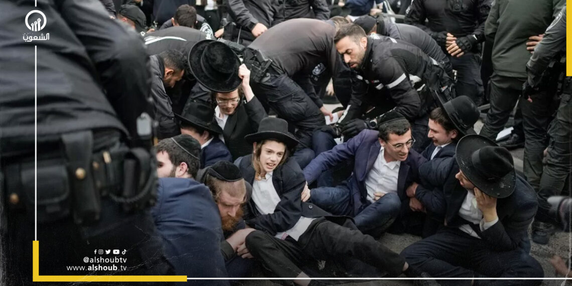 مستوطنون من الحريديم يهاجمون ضباطا بجيش الاحتلال