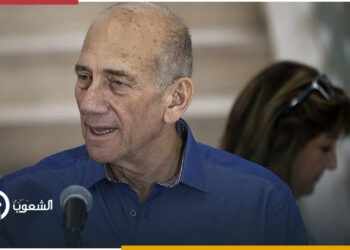 أولمرت يدعو قادة الجيش والأجهزة الأمنية في إسرائيل إلى الاستقالة للضغط على نتنياهو