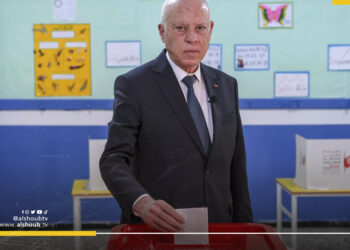السجن والحرمان من الترشح مدى الحياة مصير من يتقدم لمنافسة قيس سعيد بالرئاسة