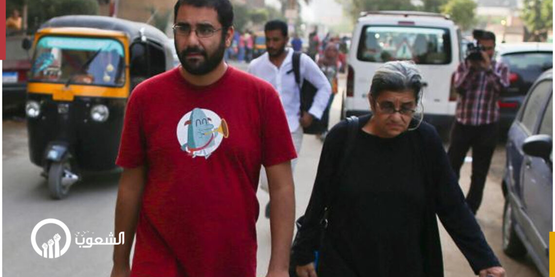 ليلى سويف تضرب عن الطعام حتى الإفراج عن نجلها علاء عبدالفتاح