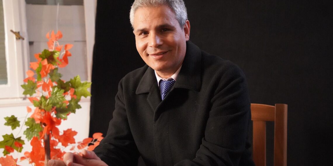 بعد 8 سنوات من الحبس الاحتياطي.. مصر تبدأ محاكمة الحقوقي إبراهيم متولي في قضيتين أمنيتين